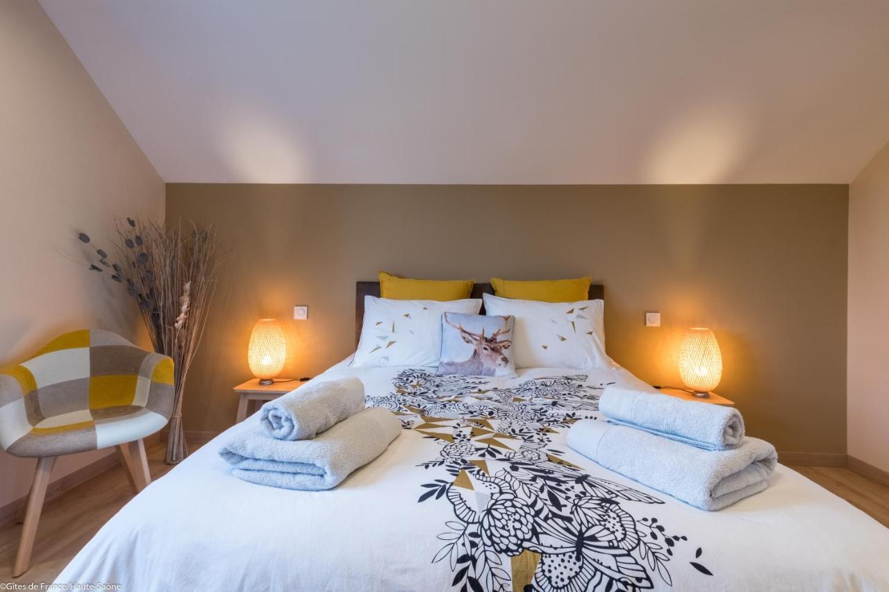 Au Domaine Du Cerf Bed and Breakfast Vyans-le-Val Δωμάτιο φωτογραφία